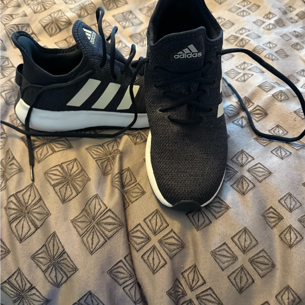 Adidas Women’s Navy and White Sneakers - worn once!